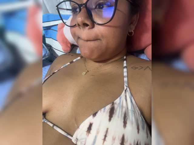 chelseea-bluey live cam on UnifiedCams