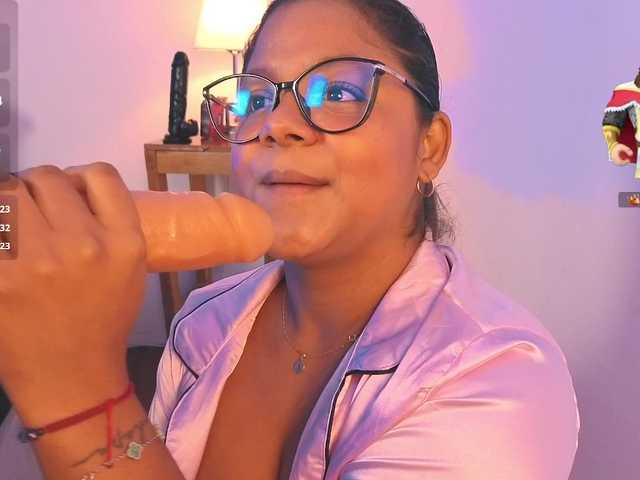 chelseea-bluey live cam