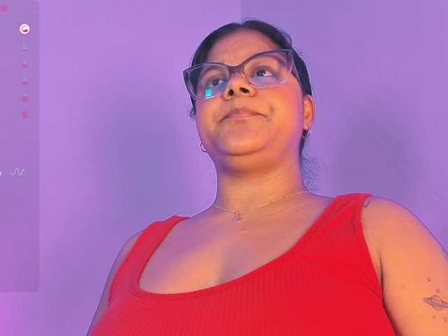 chelseea-bluey live cam on BongaCams