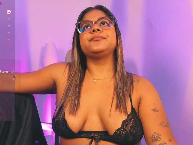 chelseea-bluey live cam on BongaCams