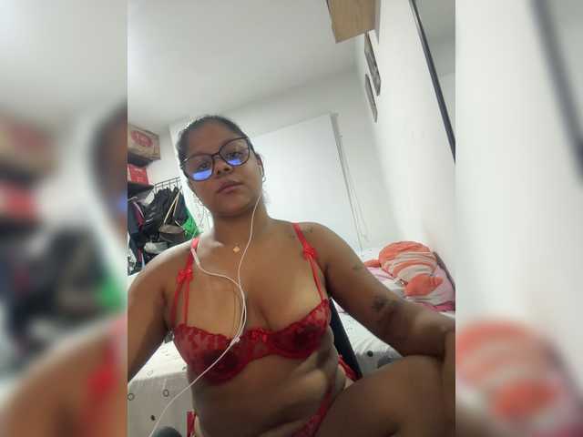 chelseea-bluey live cam on BongaCams