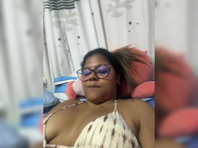 chelseea-bluey live cam on UnifiedCams