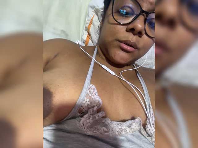 chelseea-bluey live cam on BongaCams