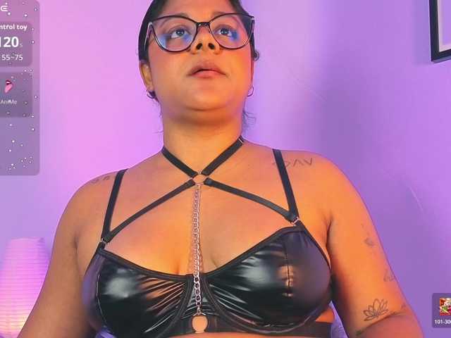 chelseea-bluey live cam on BongaCams