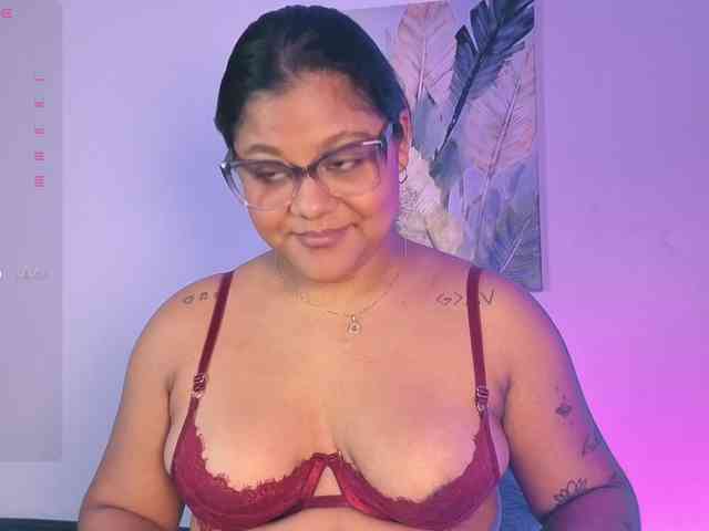 chelseea-bluey Live Webcam on BongaCams