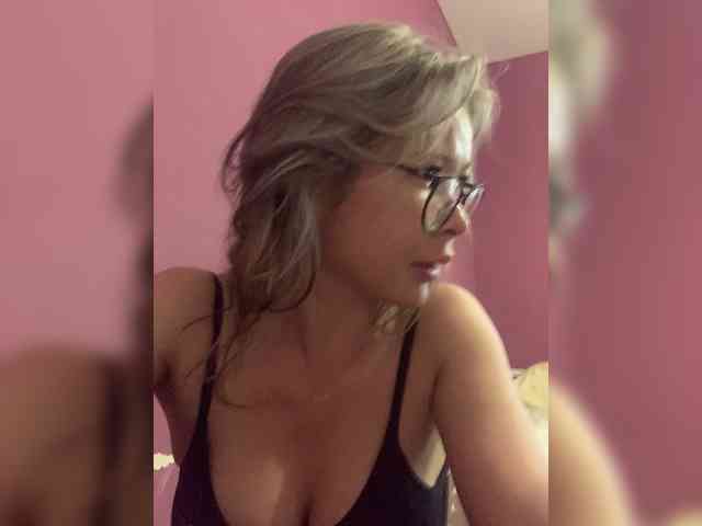 Gelia88 webcam