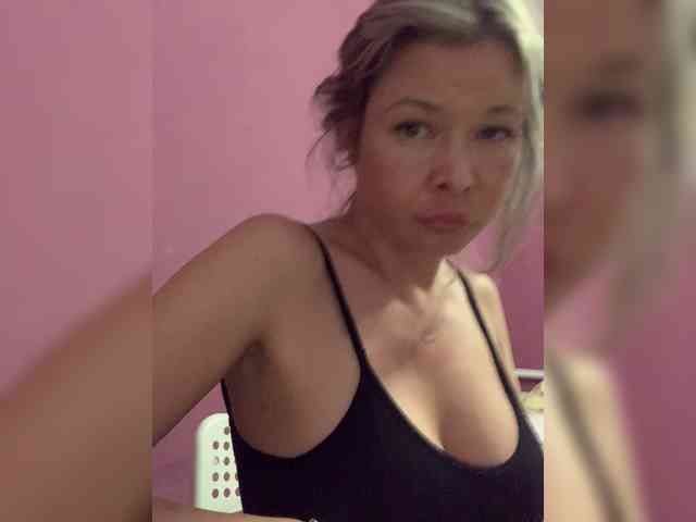 Gelia88 webcam