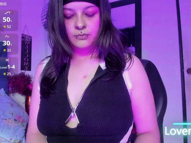 Ivyy-wish live cam on BongaCams