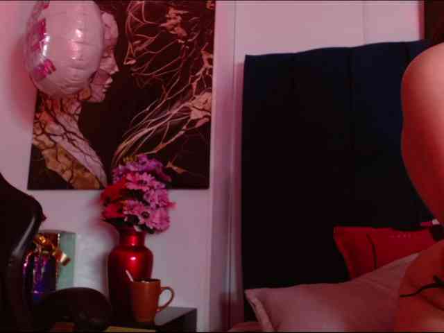 Ivyy-wish Live Webcam on BongaCams