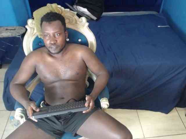WilliamBennet Live Webcam on BongaCams