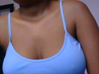 naughtygirll's Live Webcam
