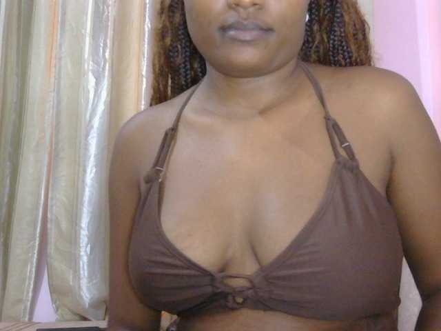 naughtygirll live cam on BongaCams