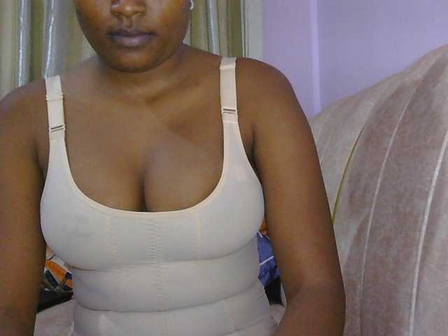 naughtygirll live cam on BongaCams