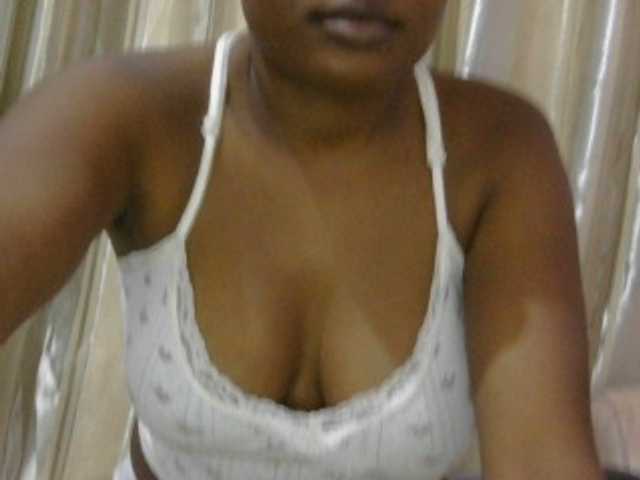 naughtygirll live cam on BongaCams