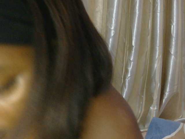 naughtygirll live cam on BongaCams