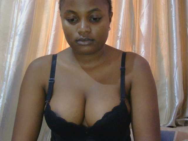 naughtygirll live cam on BongaCams