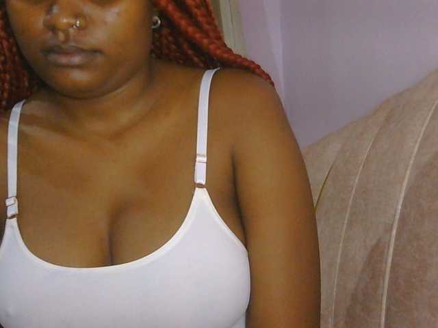 naughtygirll live cam on BongaCams