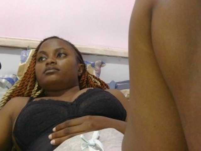 naughtygirll live cam on BongaCams