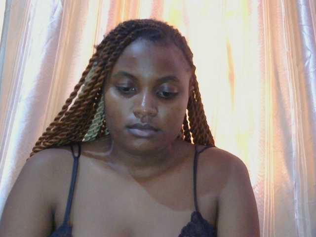 naughtygirll live cam on BongaCams