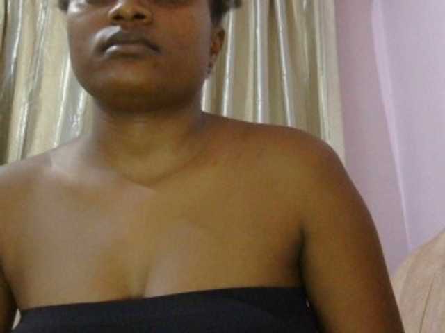 naughtygirll live cam on BongaCams