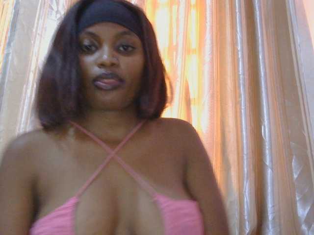 naughtygirll live cam on BongaCams