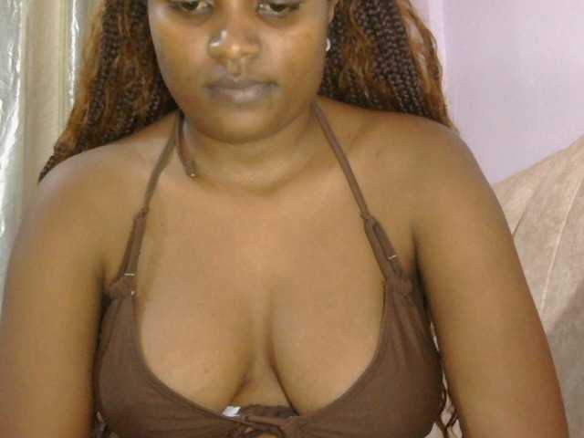 naughtygirll live cam on BongaCams