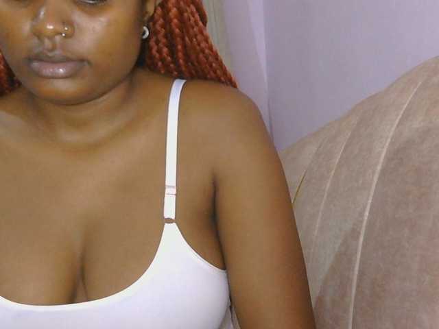 naughtygirll live cam on BongaCams