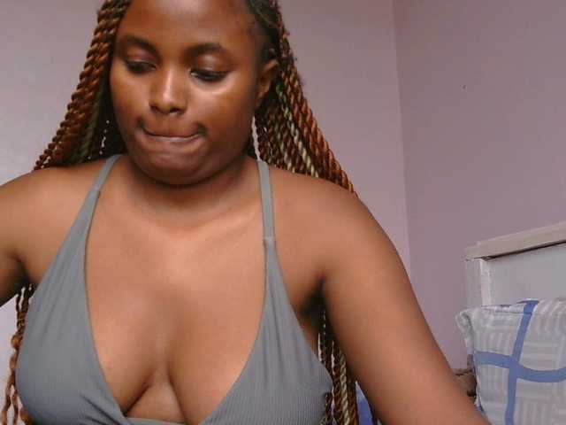 naughtygirll