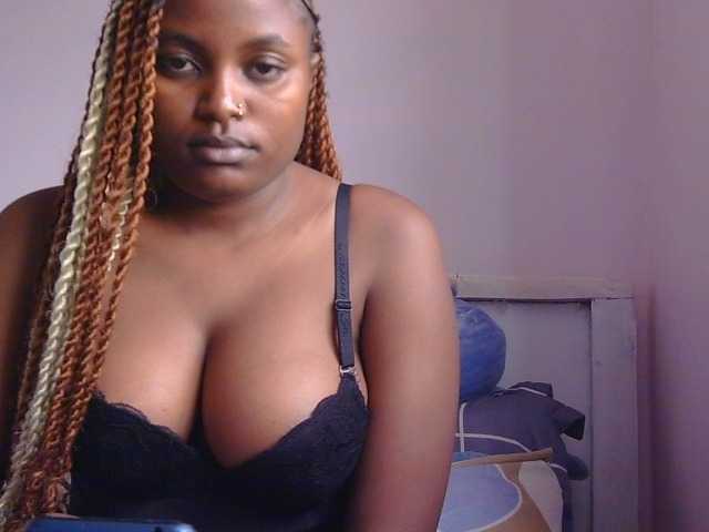 naughtygirll