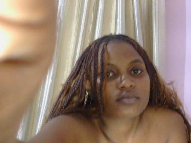 naughtygirll live cam on BongaCams