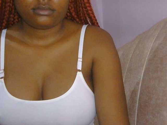 naughtygirll live cam on BongaCams