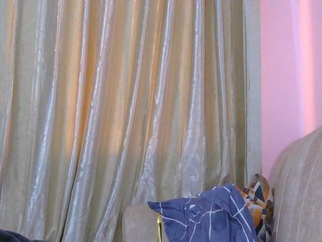 naughtygirll live cam on BongaCams