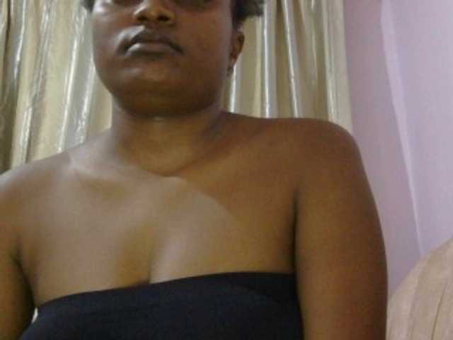 naughtygirll live cam on BongaCams