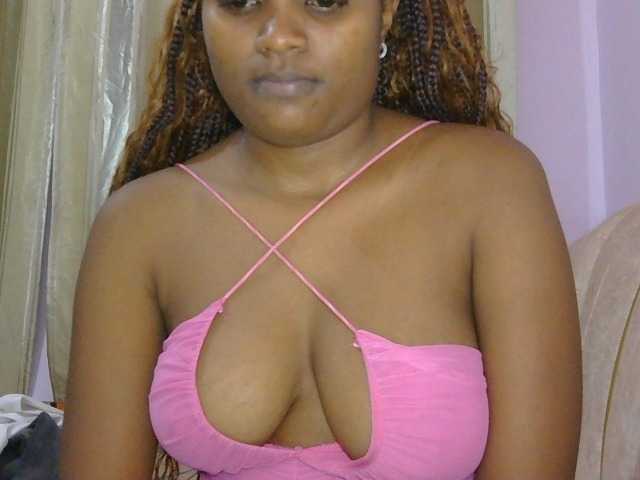 naughtygirll live cam on BongaCams