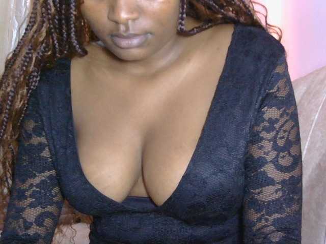 naughtygirll live cam on BongaCams