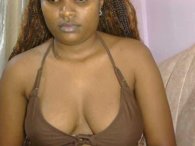 naughtygirll live cam on BongaCams