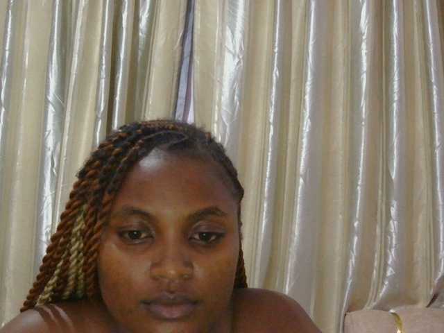 naughtygirll live cam on BongaCams