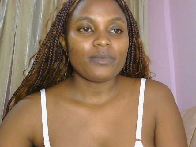 naughtygirll live cam on BongaCams