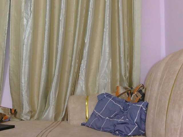 naughtygirll live cam on BongaCams