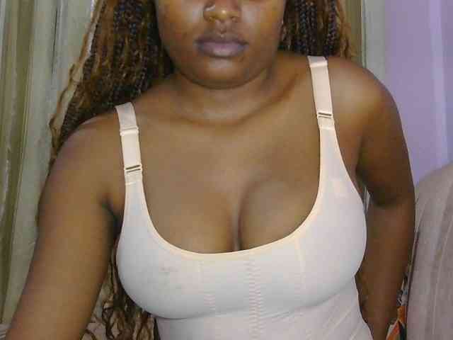 naughtygirll webcam