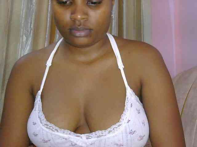 naughtygirll webcam