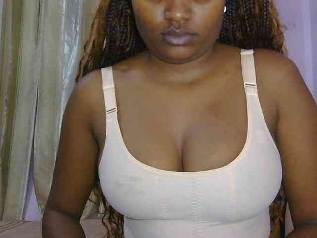 naughtygirll webcam