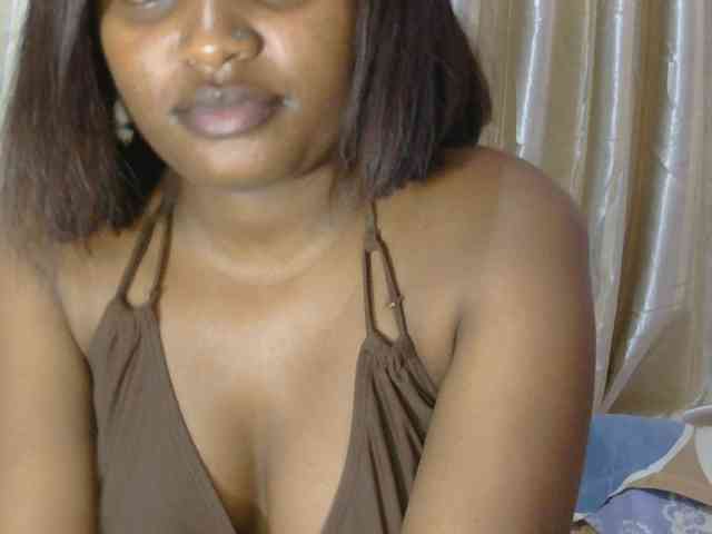 naughtygirll webcam