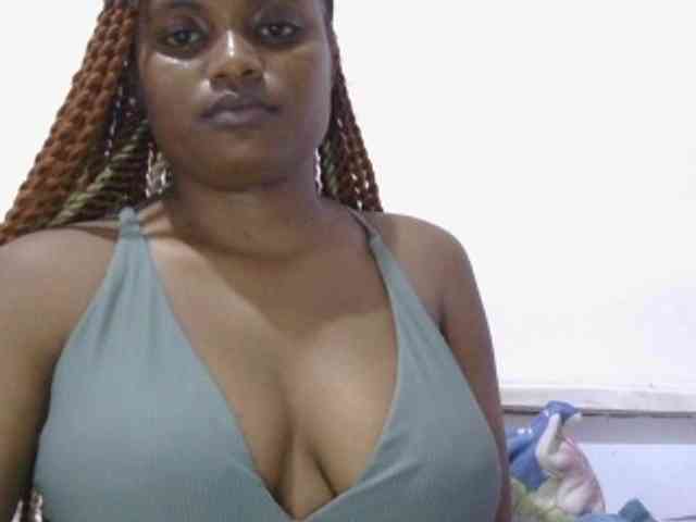 naughtygirll webcam