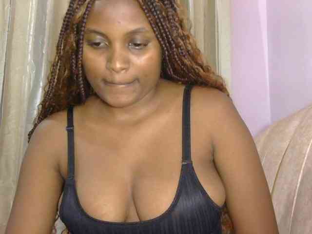 naughtygirll webcam