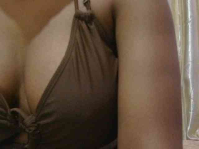 naughtygirll webcam
