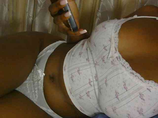 naughtygirll webcam