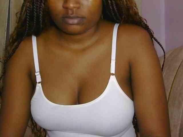 naughtygirll webcam
