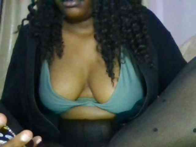 naughtygirll webcam