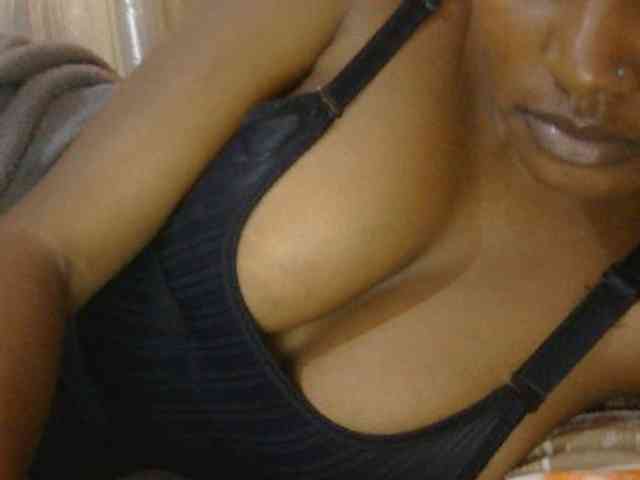 naughtygirll webcam